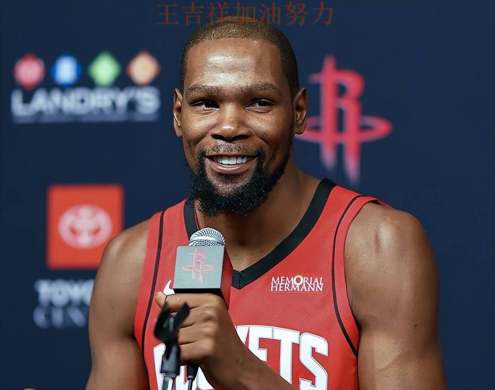 杜兰特状态回升引发热议 战术调整效果逐渐显现 杜兰特状态回升引发热议 战术调整效果逐渐显现